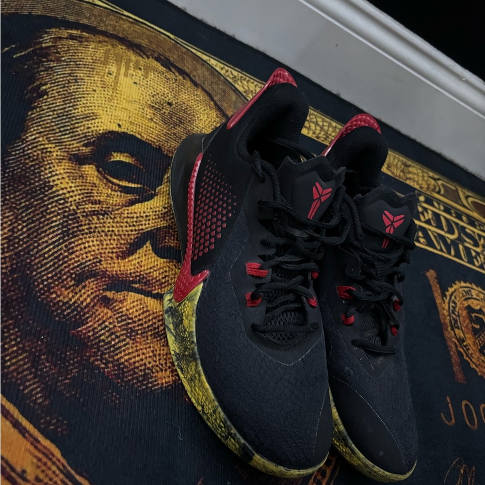 Nike Mamba Fury Bruce Lee Black Red Gold
Kobe Bryant